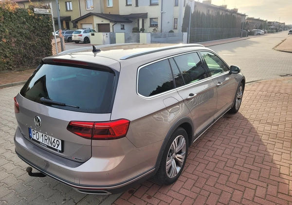 Volkswagen Passat cena 129000 przebieg: 49900, rok produkcji 2019 z Poznań małe 172